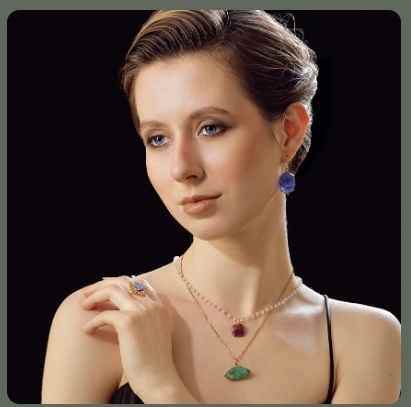 Amethyst – violette Kristallstruktur, Makroaufnahme